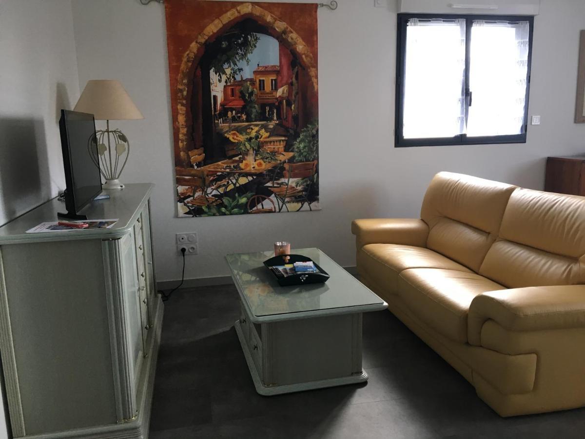 Appartement T2 Independant Dans Maison Pugny-Chatenod Exterior foto